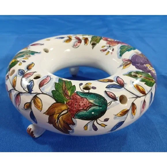 FOOTED PINK PURPLE FLORAL FLOWER RING VASE FROG POTTERY MADE IN PORTUGAL VINTAGE - Picture 4 of 6